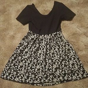 Cup sleeve Dress